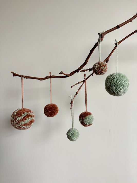 Wool Baubles Sage & Cappuccino